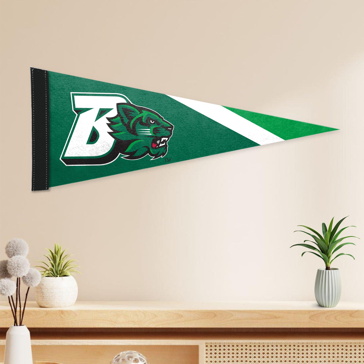 AGAS Binghamton University Felt Pennant 12 x 30 inch – Single Sided Printed Acrylic Stiff Felt BU Bearcats Logo Design – Official NCAA Binghamton Bearcats Decor – Wall Pennant with Header and Heat Cut Edges